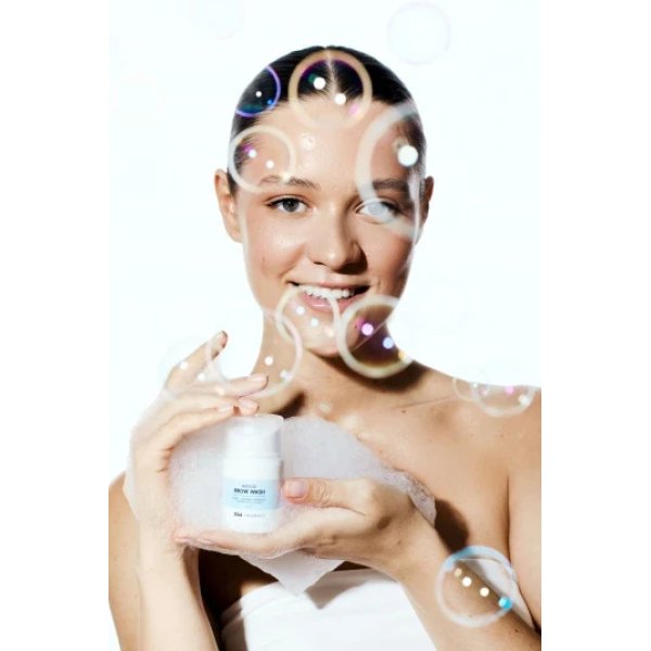 Шампунь глибокого очищення для брів та вій Zola x Makarevich Intense Brow Wash 30 мл